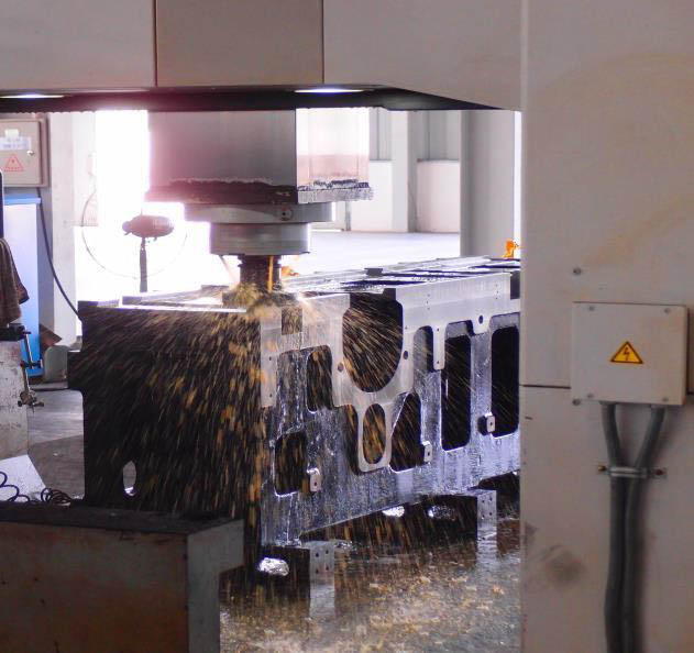 QUADRO 923 High Speed SAW  Чугунная массивная литая станина, прошедшая точную механическую обработку за 1 установку  А также специальную термическую обработку для снятия внутренних напряжений металла  Инновационная технология гарантирует максималь...