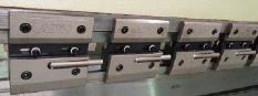 BOMEI HPB-P 30/1600  Быстросъемный зажим (опция) Для ускорения процесса смены инструмента имеется возможность комплектования пресса быстросъемным зажимом инструмента стандарта Promecam (опция) 