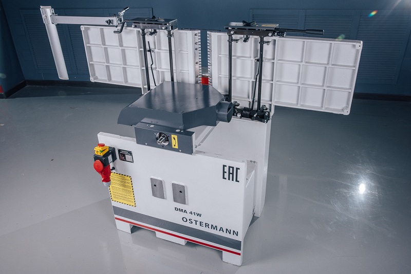 OSTERMANN FS 32N  Вертикальный подъем столов  Удобное и быстрое поднятие столов трансформирует станок из фуговального в рейсмусовый  Вертикальный подъем 2-х столов гарантирует точность размеров при многократной переналадке станка 