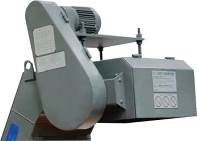 NINGBO BLIN MACHINERY  Ленточный транспортер Ленточный стружкоуборочный транспортер  Предназначен для отвода стружки из рабочей зоны станка во время работы и для удобства уборки оборудования оператором 