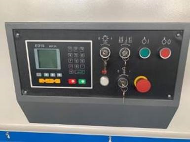 IRONMAC SB-K 16x2500  Контроллер  Станок оснащен контроллером ESTUN E21S, позволяющим программировать точное положение заднего упора и количество резов при данном положении  Управление задним упором осуществляется, как в ручном, так и в автоматиче...